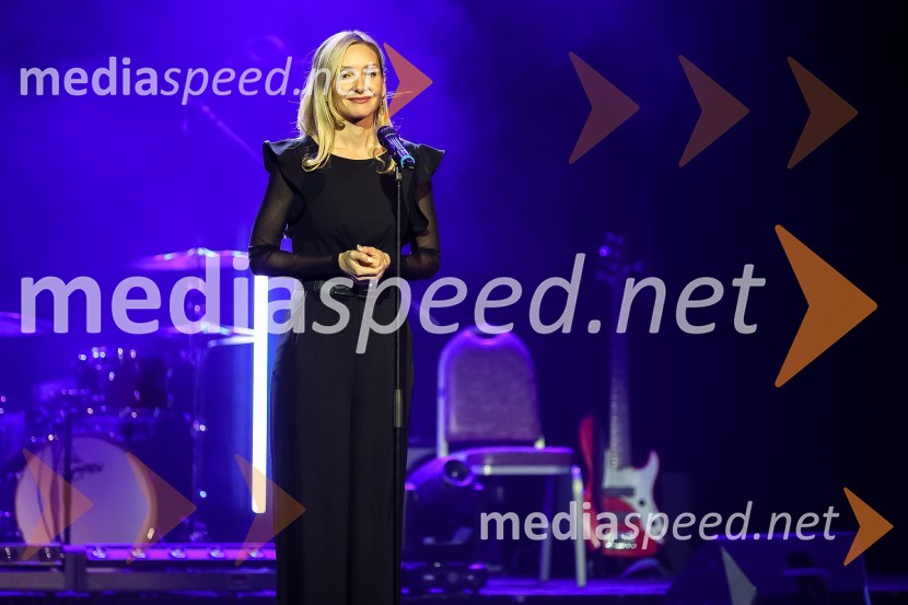  Barbara Murn Vrviščar, direktorica Pionirskega domaPionirski dom otvoril sezono s predstavitvijo Pionirskega teatra