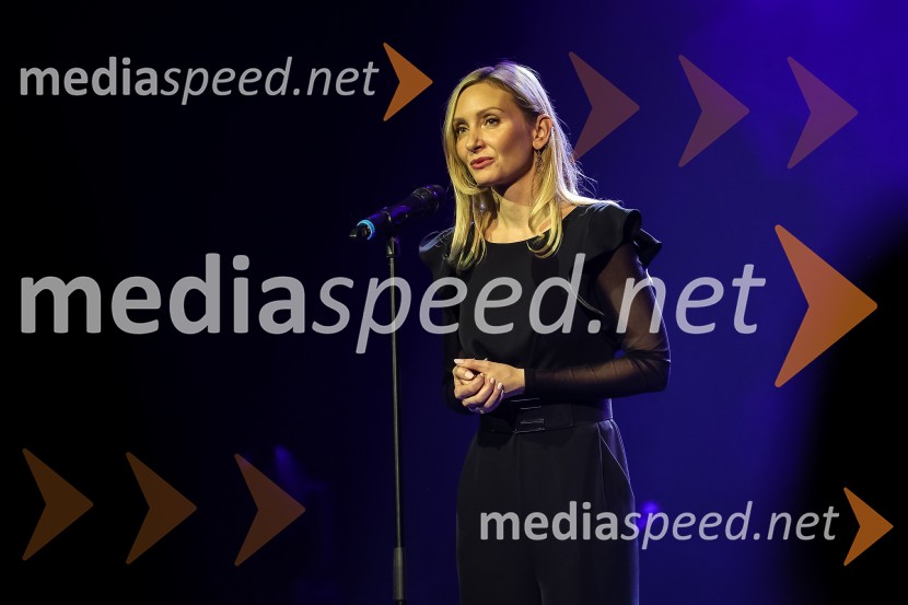  Barbara Murn Vrviščar, direktorica Pionirskega domaPionirski dom otvoril sezono s predstavitvijo Pionirskega teatra