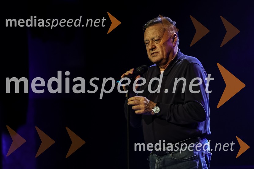  Zoran Janković, župan, Mestna občina LjubljanaPionirski dom otvoril sezono s predstavitvijo Pionirskega teatra