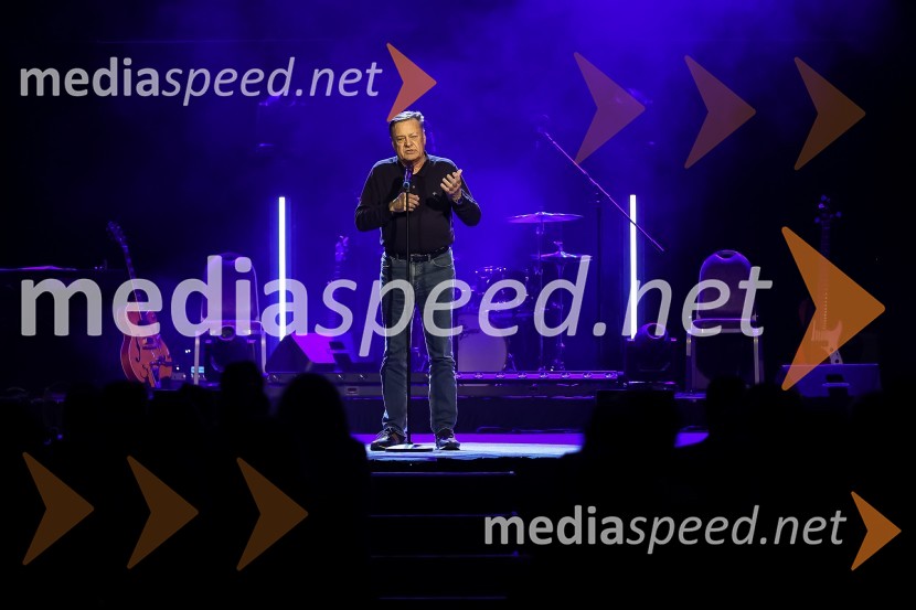  Zoran Janković, župan, Mestna občina LjubljanaPionirski dom otvoril sezono s predstavitvijo Pionirskega teatra