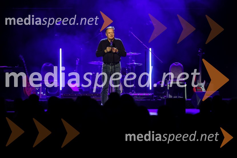  Zoran Janković, župan, Mestna občina LjubljanaPionirski dom otvoril sezono s predstavitvijo Pionirskega teatra