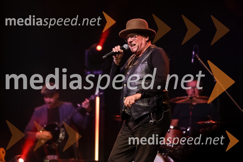  Gojmir Lešnjak Gojc, igralec, režiser, pevecPionirski dom otvoril sezono s predstavitvijo Pionirskega teatra