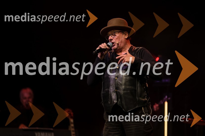  Gojmir Lešnjak Gojc, igralec, režiser, pevecPionirski dom otvoril sezono s predstavitvijo Pionirskega teatra