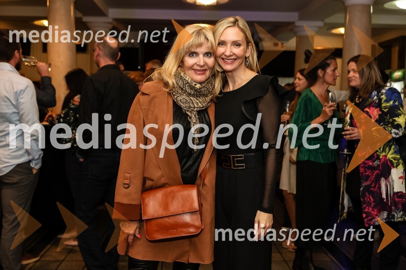  ... ;  Barbara Murn Vrviščar, direktorica Pionirskega domaPionirski dom otvoril sezono s predstavitvijo Pionirskega teatra