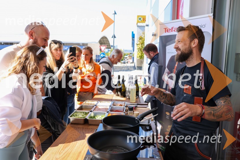  Bine Volčič, kuharski mojsterOtvoritev trgovine Home and Cook v BTC Ljubljana