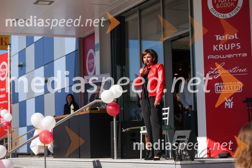  Romana Kancler, direktorica SEB Slovenija d.o.o.Otvoritev trgovine Home and Cook v BTC Ljubljana