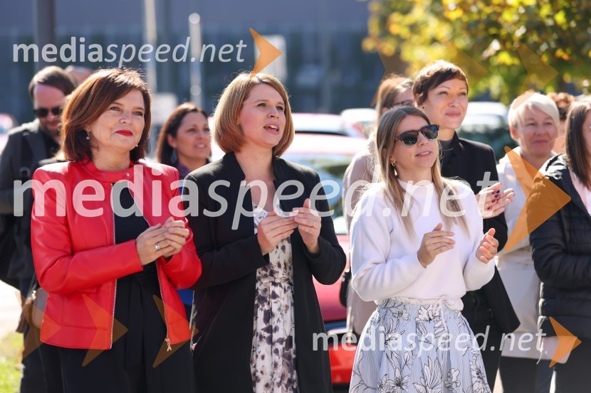  Romana Kancler, direktorica SEB Slovenija d.o.o.;  ... Otvoritev trgovine Home and Cook v BTC Ljubljana