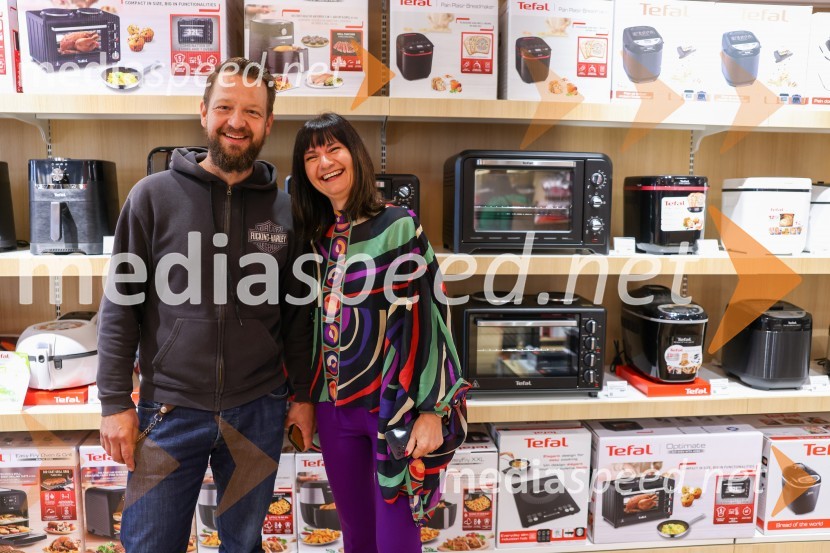  Bine Volčič, kuharski mojster;  ... Otvoritev trgovine Home and Cook v BTC Ljubljana