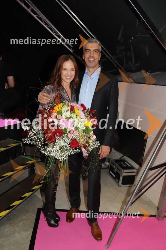  Nina Pušlar, pevka;  Bor Greiner, odgovorni urednik, Radio CityEuroparkova jesenska modna revija