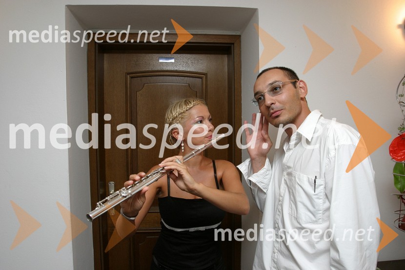 Flavtistka Mateja Kremljak in Tadej Toš, igralecJosipa Lisac, koncert na Ptuju