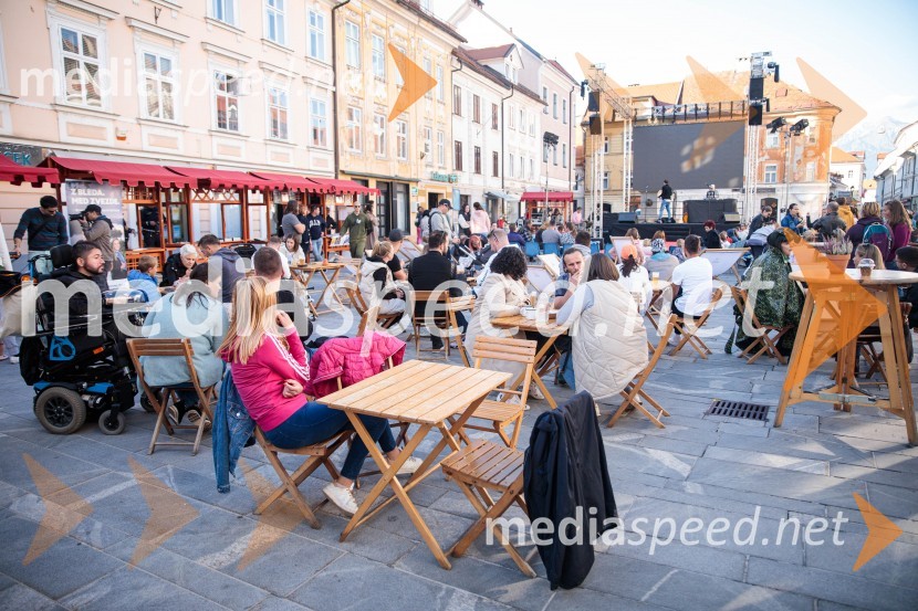 Modna revija in zaključek dogodka Kr`petek v Kranju