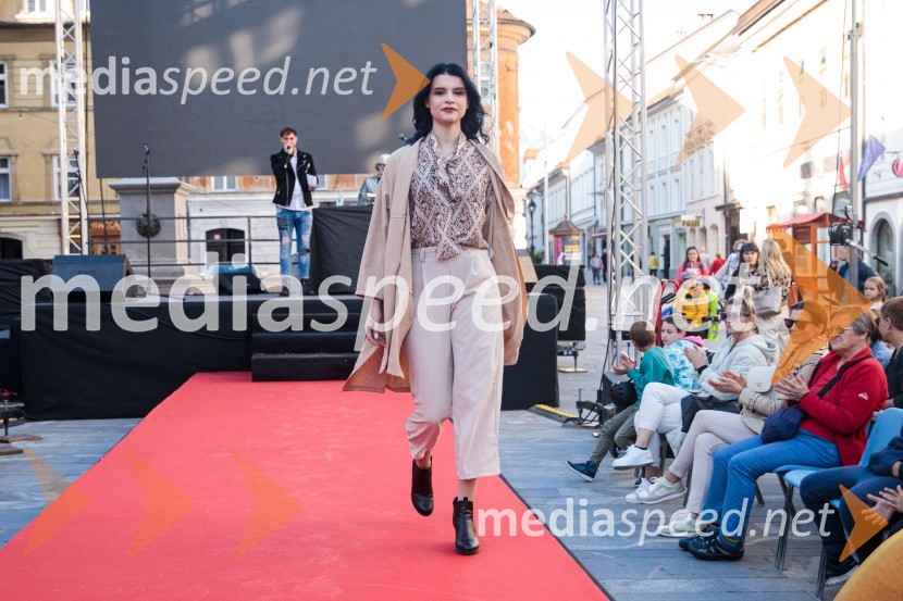 Modna revija in zaključek dogodka Kr`petek v Kranju