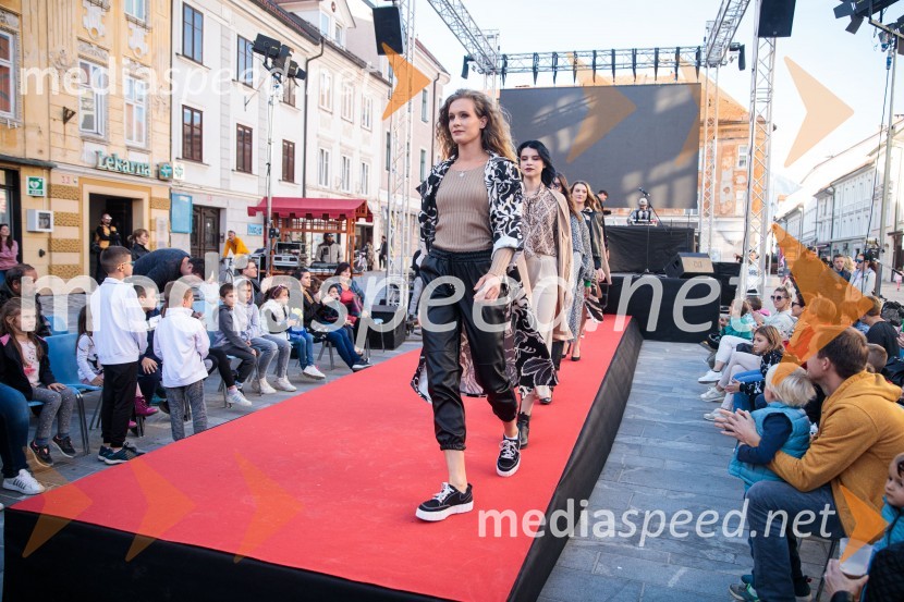Modna revija in zaključek dogodka Kr`petek v Kranju