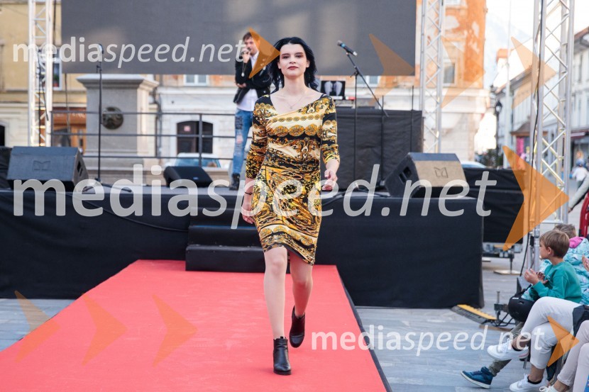 Modna revija in zaključek dogodka Kr`petek v Kranju