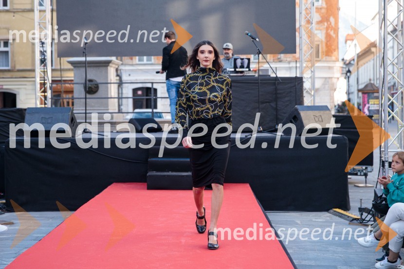 Modna revija in zaključek dogodka Kr`petek v Kranju