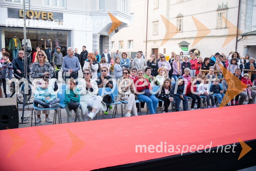 Modna revija in zaključek dogodka Kr`petek v Kranju