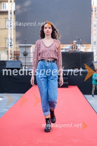 Modna revija in zaključek dogodka Kr`petek v Kranju