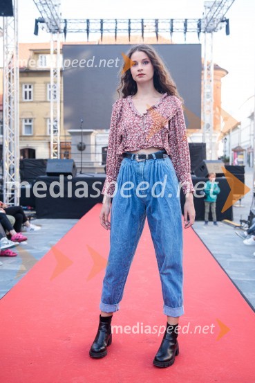 Modna revija in zaključek dogodka Kr`petek v Kranju