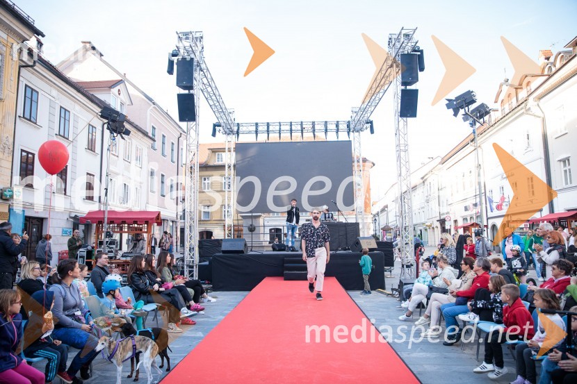 Modna revija in zaključek dogodka Kr`petek v Kranju