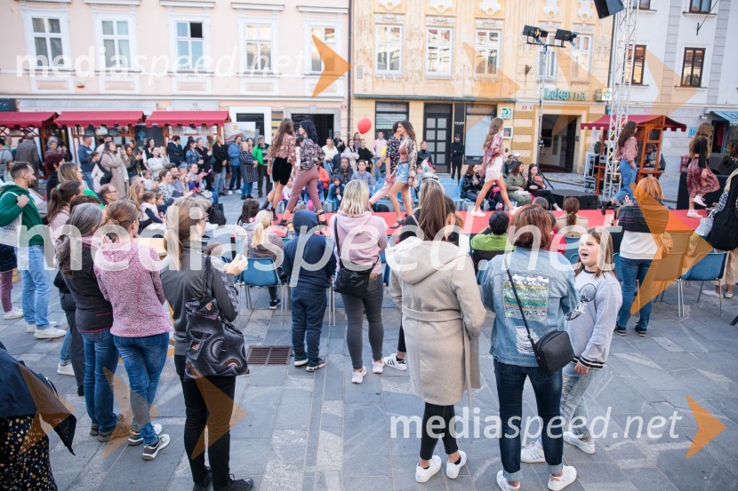 Modna revija in zaključek dogodka Kr`petek v Kranju