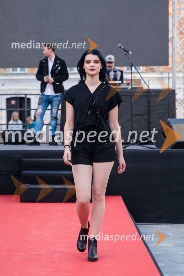 Modna revija in zaključek dogodka Kr`petek v Kranju