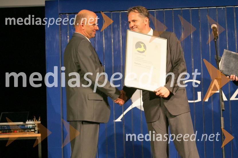 Štefan Kuzma, direktor podjetja Varista in ...
Podelitev priznanj Gazela 2004