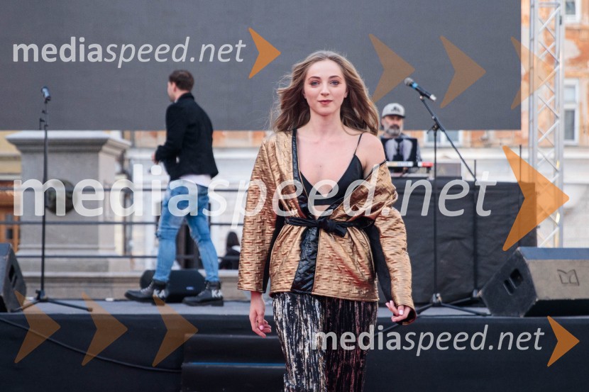 Modna revija in zaključek dogodka Kr`petek v Kranju