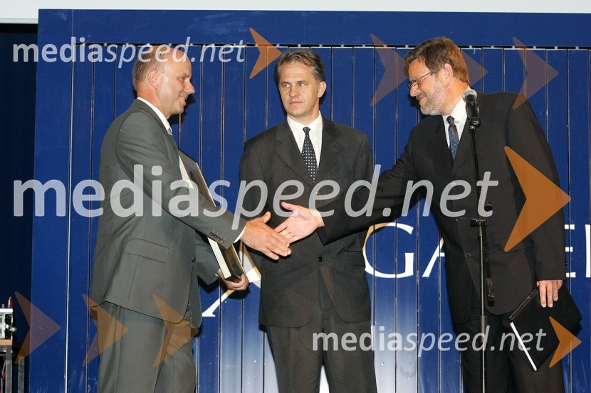 Štefan Kuzma, direktor podjetja Varista, ... in Jože Petrovčič, glavni urednik revije Gospodarski vestnikPodelitev priznanj Gazela 2004