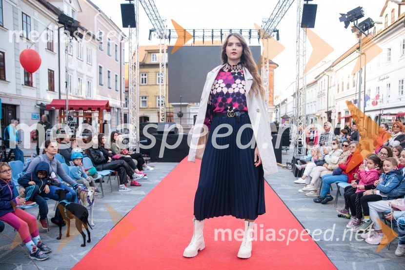 Modna revija in zaključek dogodka Kr`petek v Kranju