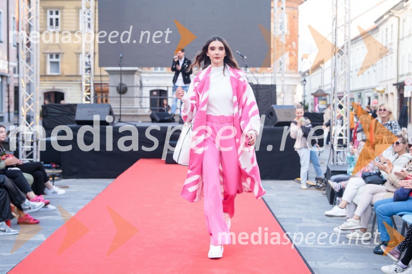 Modna revija in zaključek dogodka Kr`petek v Kranju