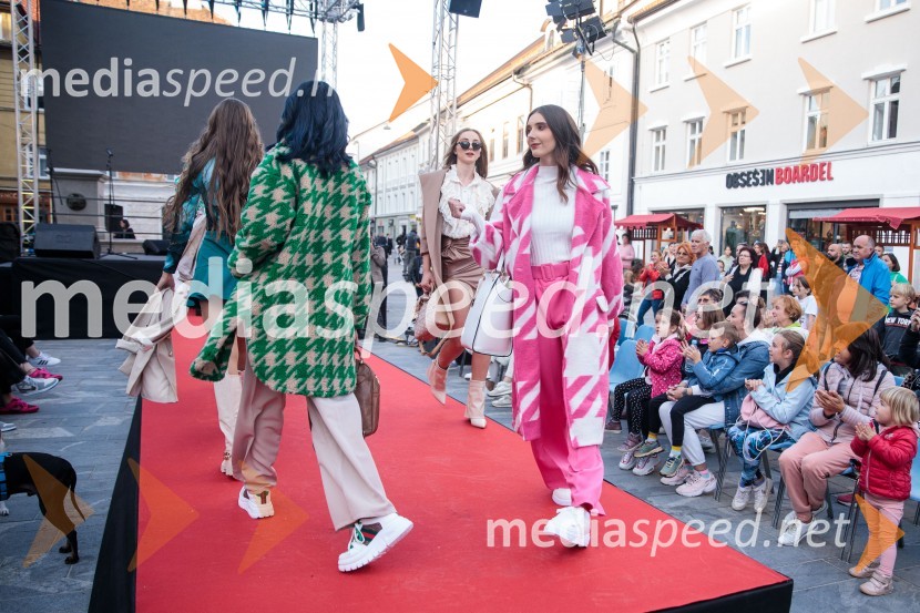 Modna revija in zaključek dogodka Kr`petek v Kranju