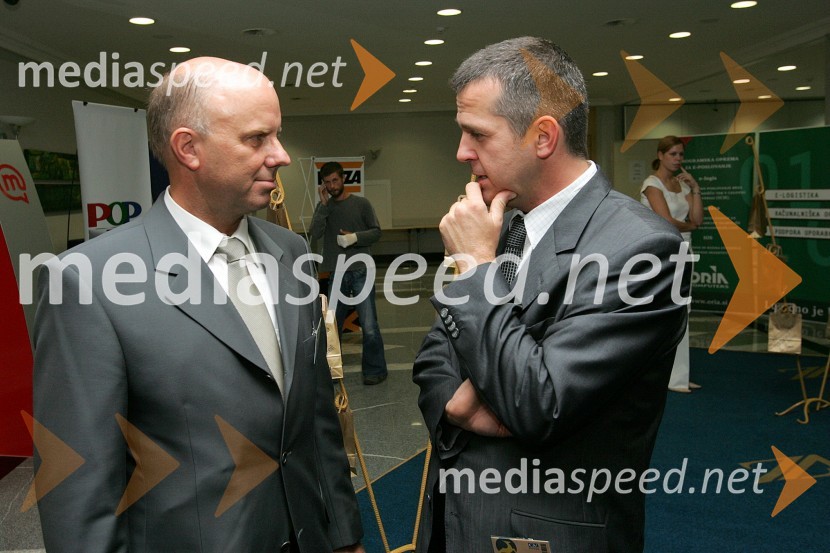 Štefan Kuzma, direktor podjetja Varista in Uroš Skuhala, direktor časnika VečerPodelitev priznanj Gazela 2004