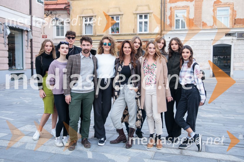  ... ;  ... ;  ... ;  ... ;  Maša Ferme;  ... ;  ... ;  ... ;  ... ;  ... ;  ... Modna revija in zaključek dogodka Kr`petek v Kranju