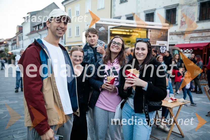 Modna revija in zaključek dogodka Kr`petek v Kranju