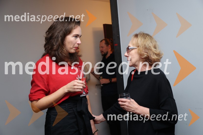  Nina Šorak, dramaturginja in režiserka;  Silva Čušin Povše, dramska igralkaOtroci, premiera drame