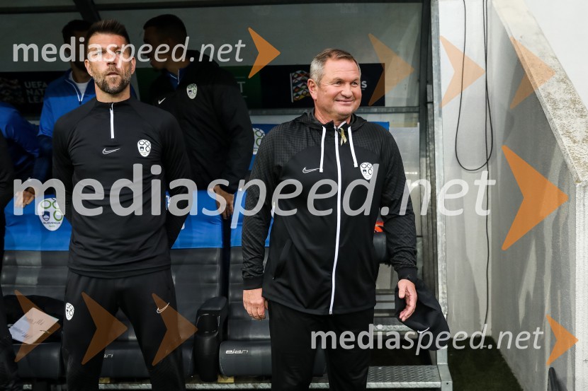  ... ;  Matjaž Kek, selektor slovenske nogometne reprezentanceLiga Narodov, Slovenija - Norveška