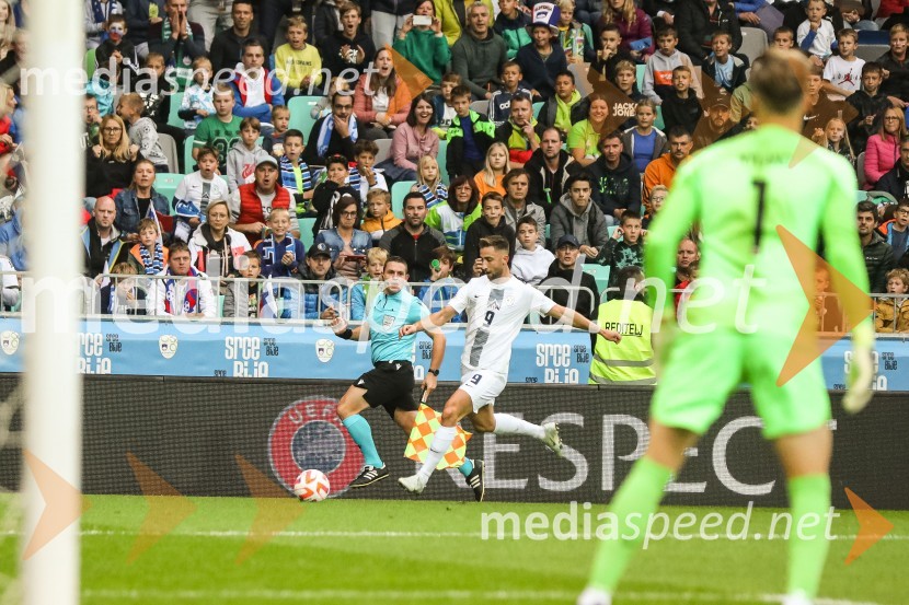  ... ;  Andraž Šporar, nogometaš, ŠK Slovan BratislavaLiga Narodov, Slovenija - Norveška