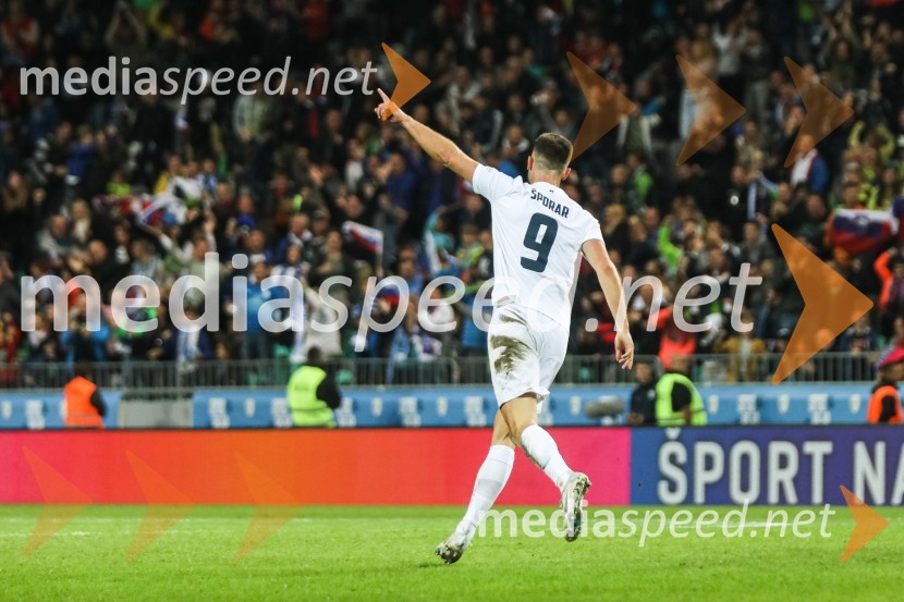  Andraž Šporar, nogometaš, ŠK Slovan BratislavaLiga Narodov, Slovenija - Norveška