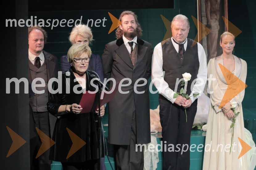  Gašper Jarni, igralec;  ... ;  Tanja Dimitrievska, igralka;  Gal  Oblak, igralec ;  Jožef Ropoša, igralec;  Viktorija Bencik Emeršič, igralkaIdiot, premiera drame in podelitev Delovih nagrad