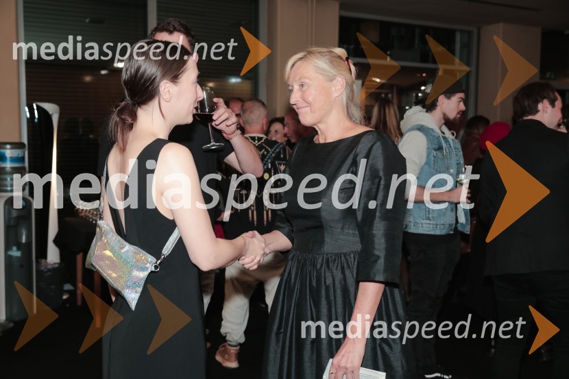  ... ;  Judita Zidar, igralkaIdiot, premiera drame in podelitev Delovih nagrad