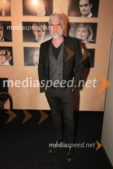  Sebastian Cavazza, dramski in filmski igralecIdiot, premiera drame in podelitev Delovih nagrad