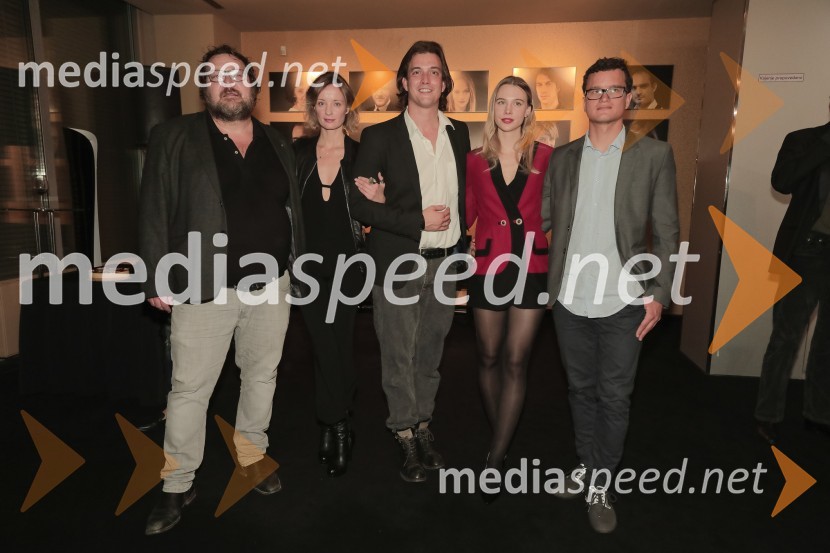  Primož Pirnat, igralec;  Ajda Smrekar, igralka;  Filip Samobor, igralec;  Klara Kuk, igralka, manekenka;  Juš A. Zidar, režiserIdiot, premiera drame in podelitev Delovih nagrad