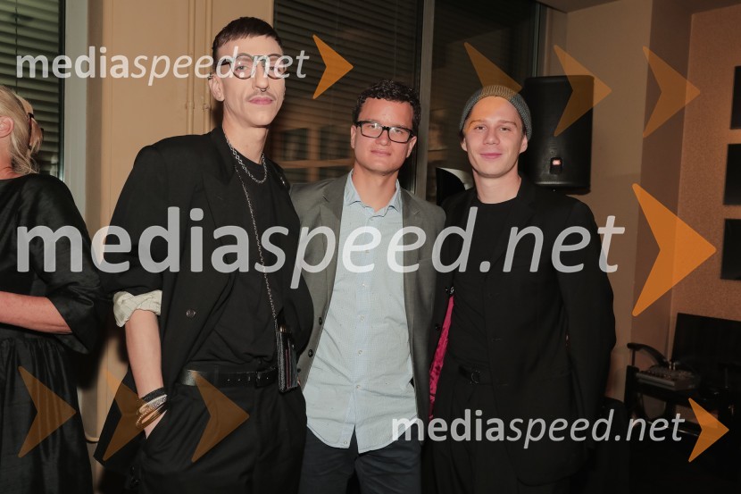  Matjaž Plošinjak, modni oblikovalec;  Juš A. Zidar, režiser;  Timon Šturbej, igralecIdiot, premiera drame in podelitev Delovih nagrad