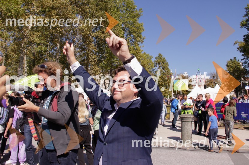  Roman Dobnikar, predsednik Atletske zveze SlovenijeDan slovenskega športa na Kongresnem trgu v Ljubljani 2022