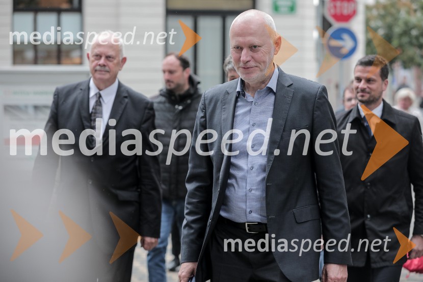  ... ; dr. Milan Brglez, nekdanji predsednik Državnega zbora Republike Slovenije, kandidat na predsedniških volitvah 2022Milan Brglez, vložitev predsedniške kandidature