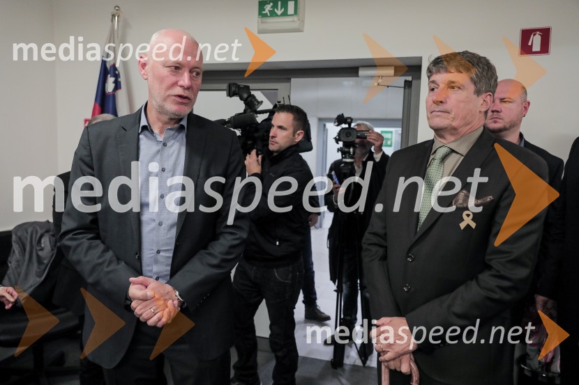 dr. Milan Brglez, nekdanji predsednik Državnega zbora Republike Slovenije, kandidat na predsedniških volitvah 2022;  ... Milan Brglez, vložitev predsedniške kandidature