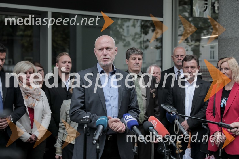 dr. Milan Brglez, nekdanji predsednik Državnega zbora Republike Slovenije, kandidat na predsedniških volitvah 2022Milan Brglez, vložitev predsedniške kandidature