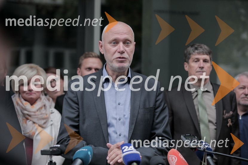 dr. Milan Brglez, nekdanji predsednik Državnega zbora Republike Slovenije, kandidat na predsedniških volitvah 2022Milan Brglez, vložitev predsedniške kandidature