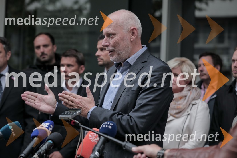 dr. Milan Brglez, nekdanji predsednik Državnega zbora Republike Slovenije, kandidat na predsedniških volitvah 2022Milan Brglez, vložitev predsedniške kandidature