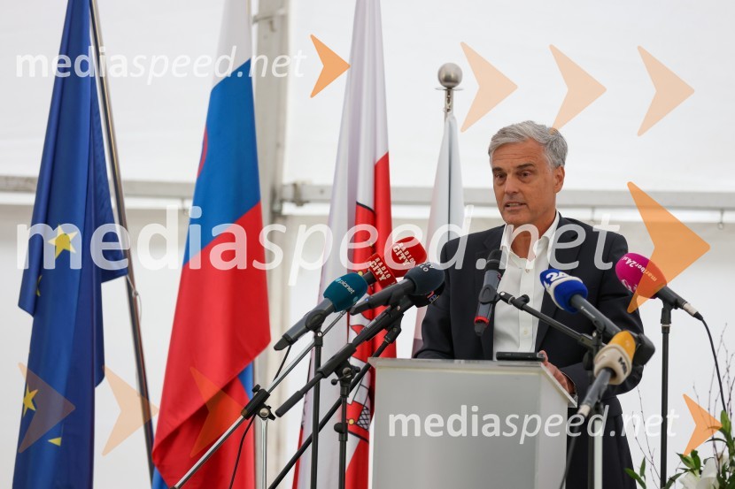 mag. Črtomir Remec, direktor Stanovanjskega sklada RSPod Pekrsko gorco, otvoritev soseske SSRS